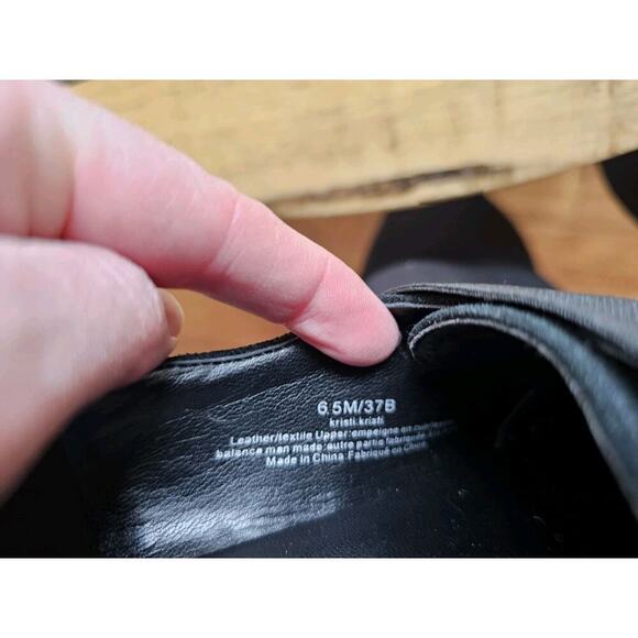 KARL LAGERFELD Kristi Black Leather Almond Toe Slip On Sneakers Shoes Women 6.5 - Picture 8 of 8